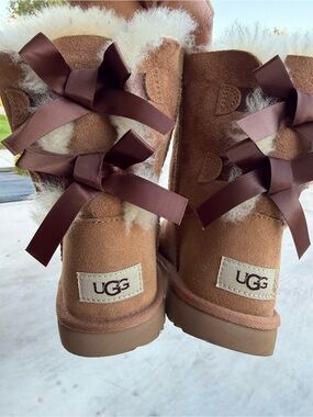 UGG Chestnut Suede Bow Back Shearling Boots